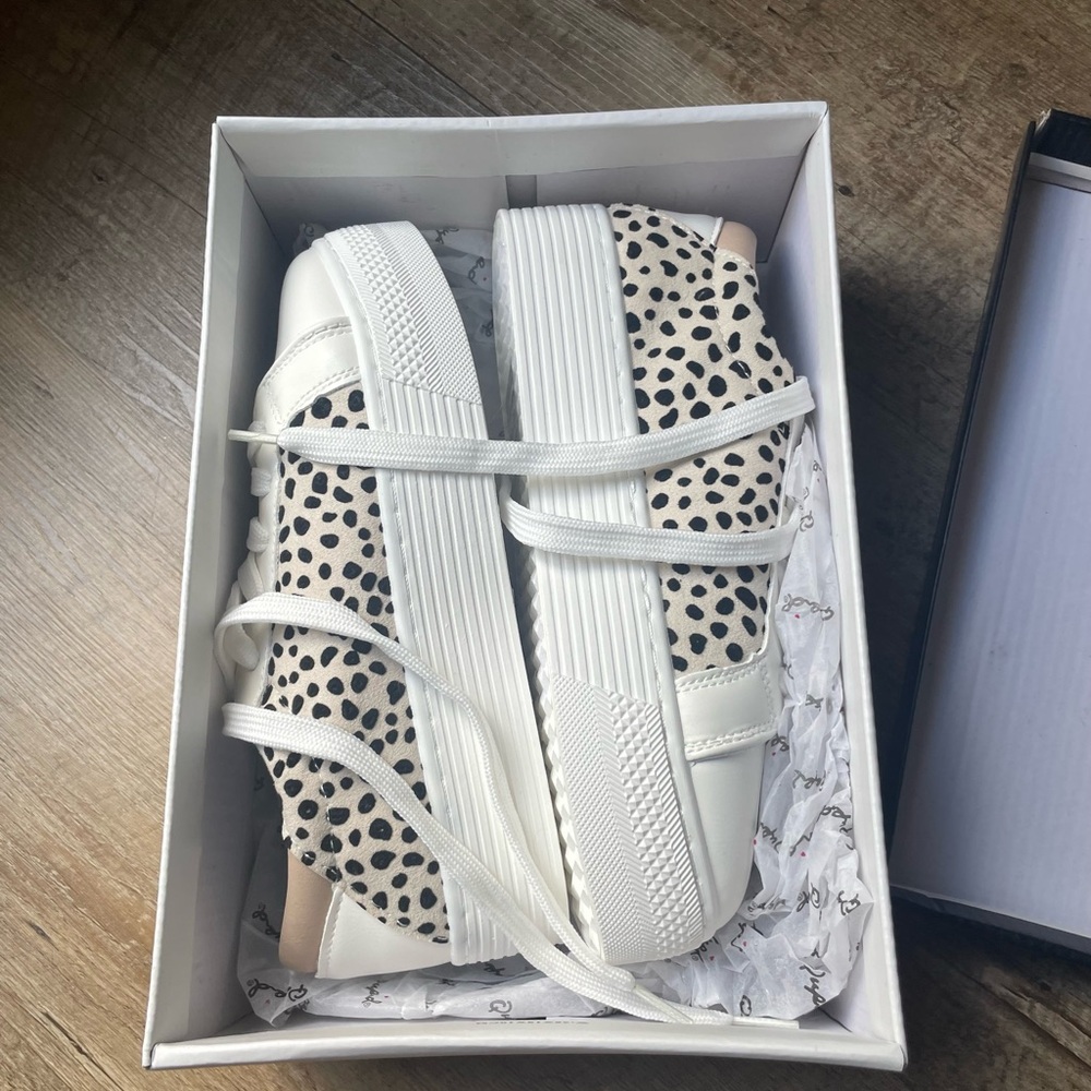 Qupid White and Black Spotted Platform Sneakers